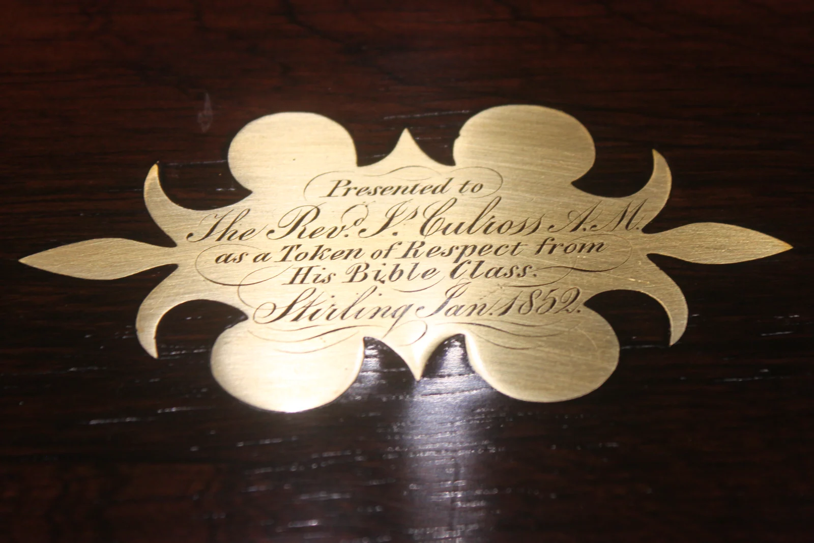 A large 19th century rosewood writing slope with brass inlay — view 5