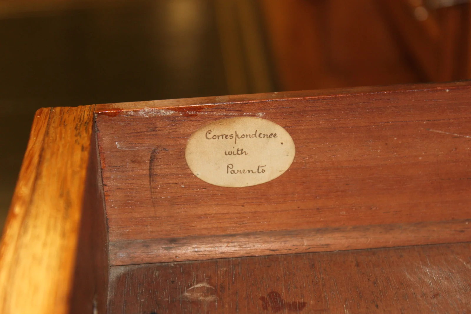 A Victorian oak pedestal desk by James Lamb — view 8