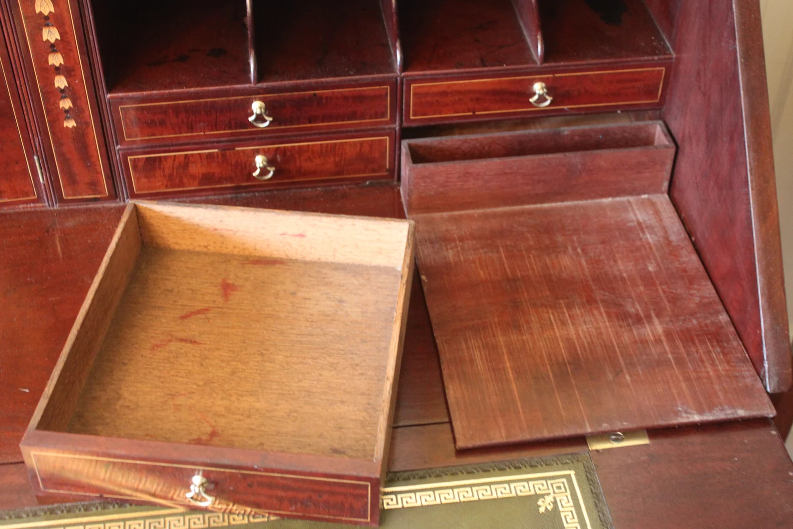 A large George III mahogany bureau with fitted interior — view 7