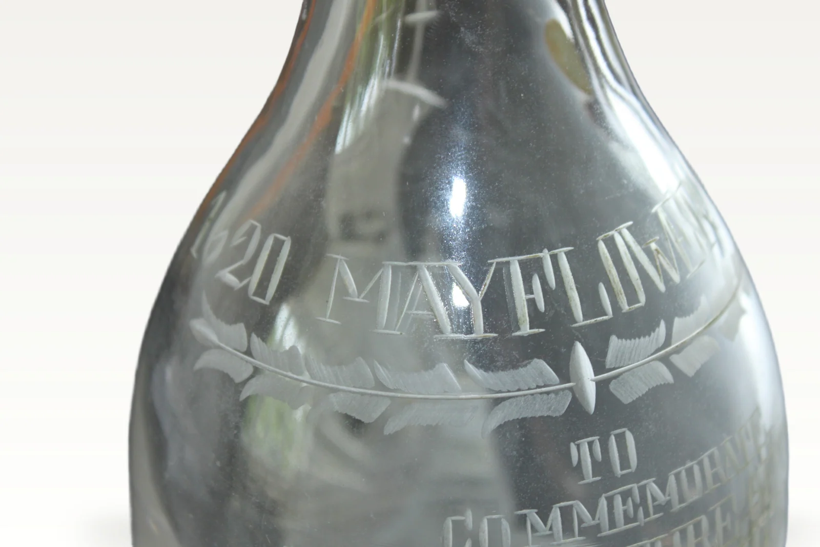 Mayflower commemorative decanter — view 4