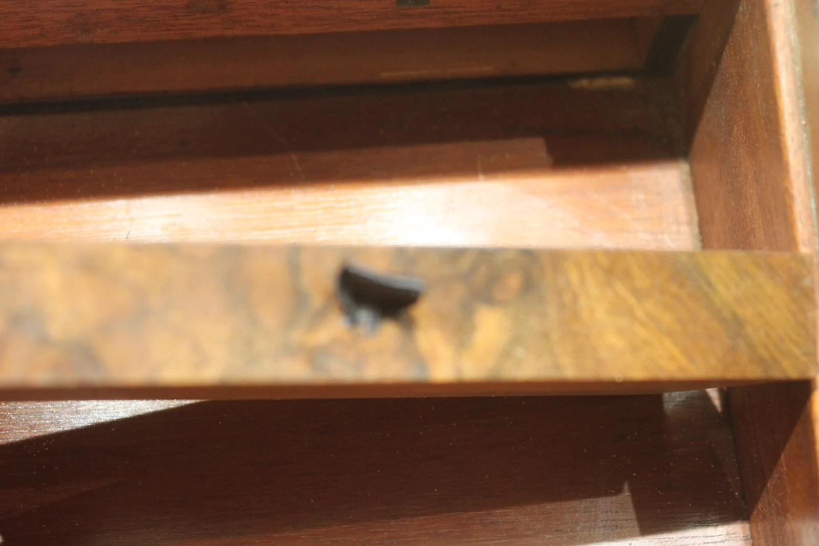 A large and impressive figured walnut and brass bound writing slope with secret — view 13