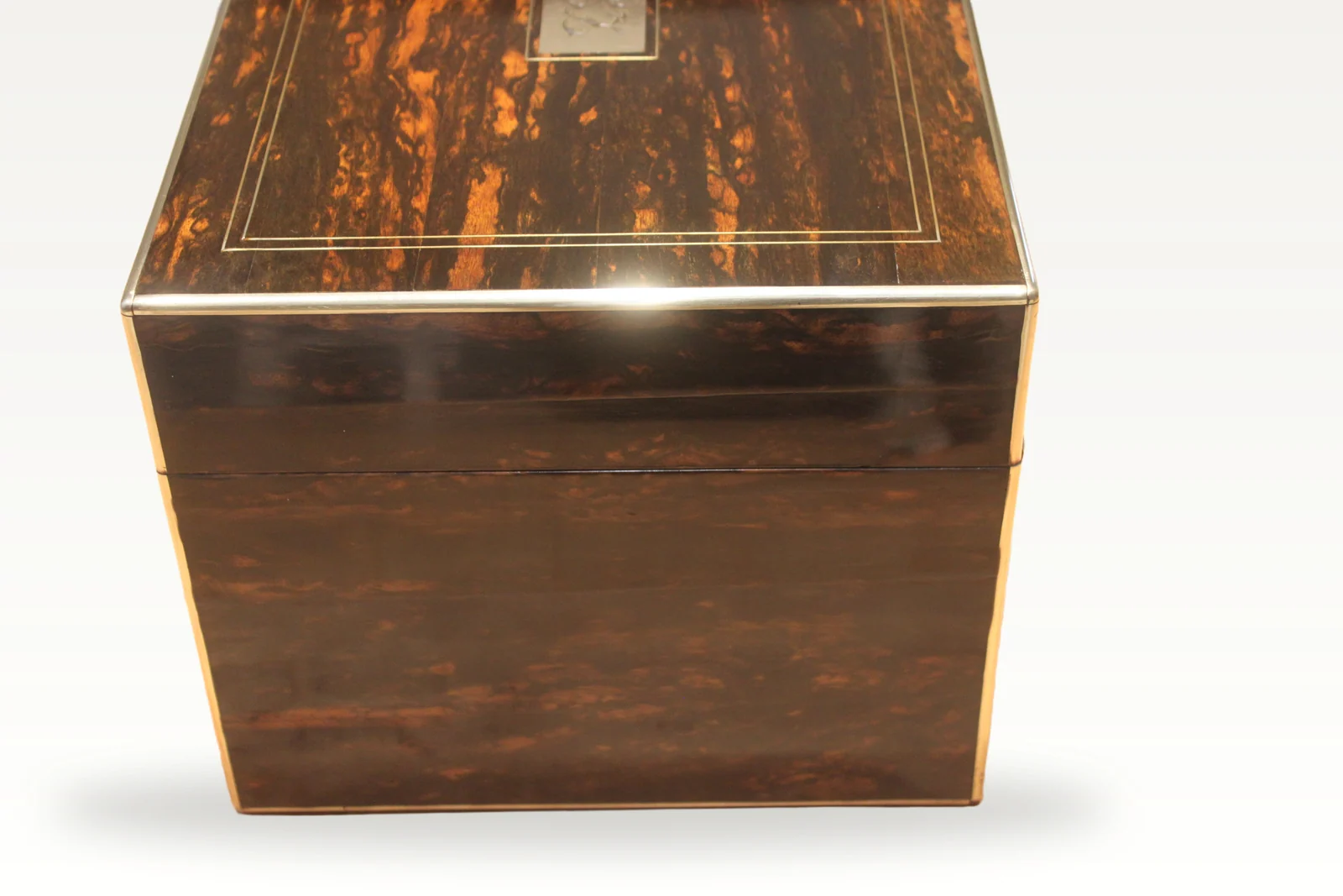 A ladies Victorian Coromandel travelling dressing and jewellery box — view 3