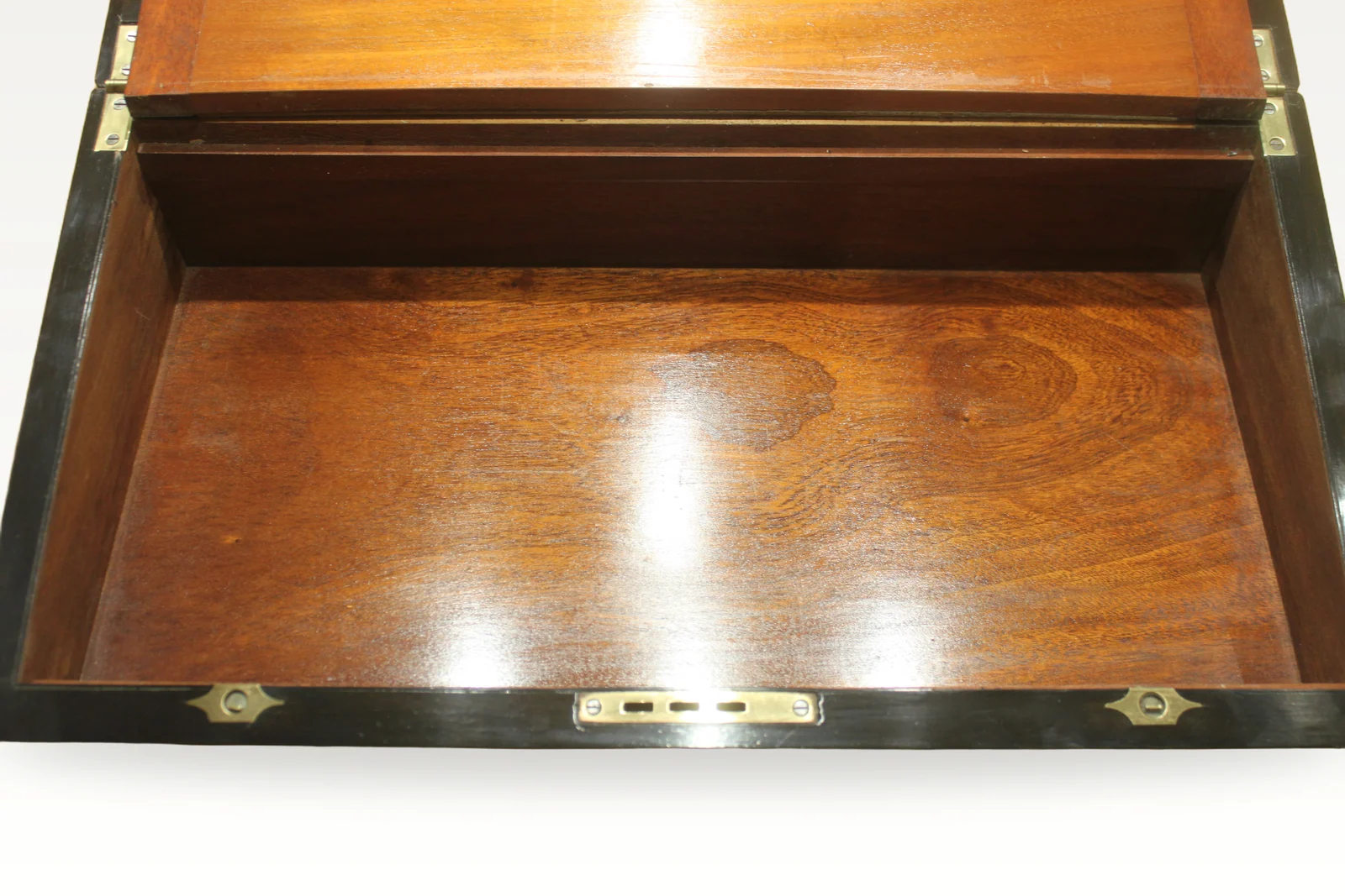 Large Victorian brass figured walnut writing slope with secret drawers 4903 — view 14