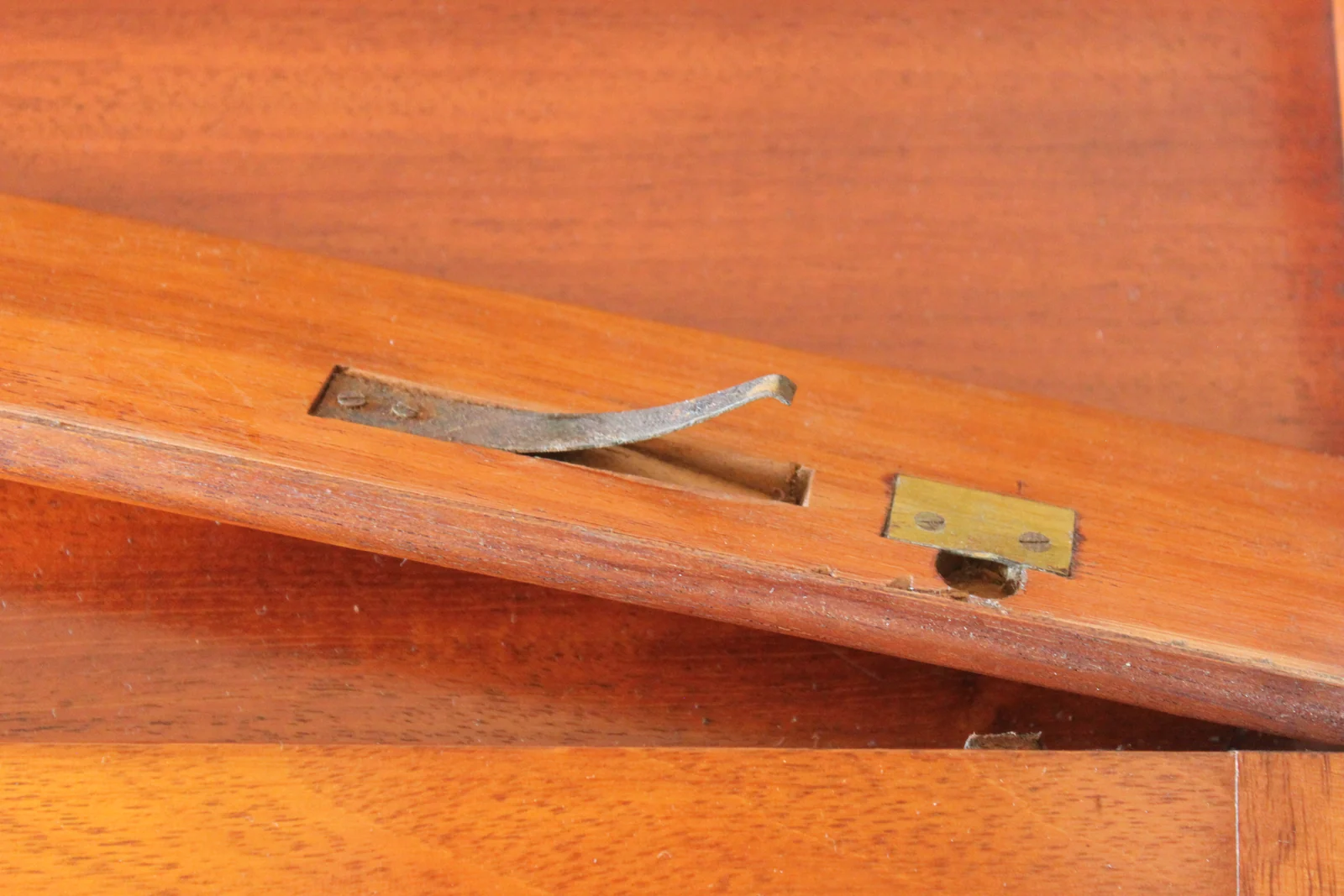 Victorian burr walnut writing slope with secret drawers and compartment. — view 13