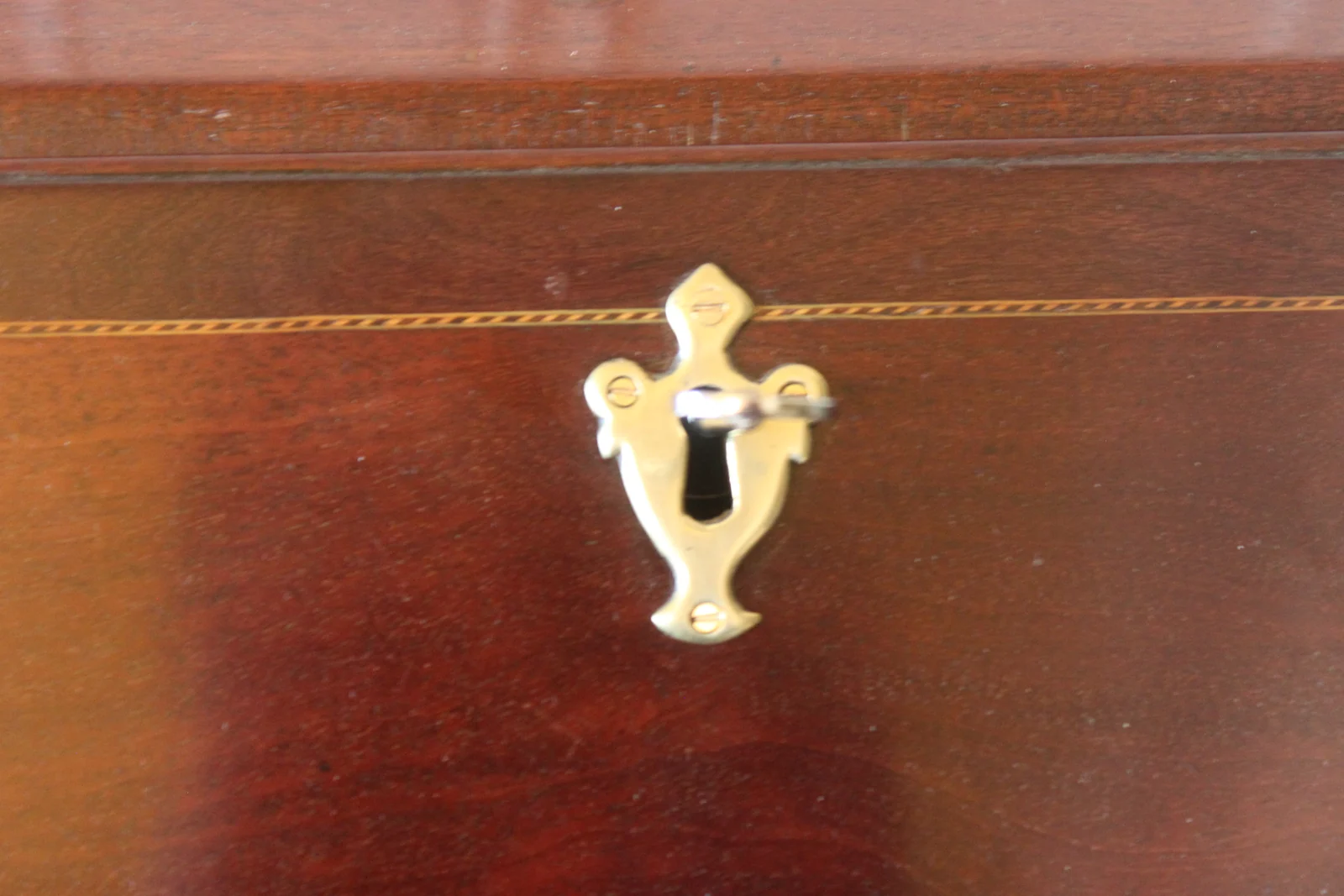 A large George III mahogany bureau with fitted interior — view 11