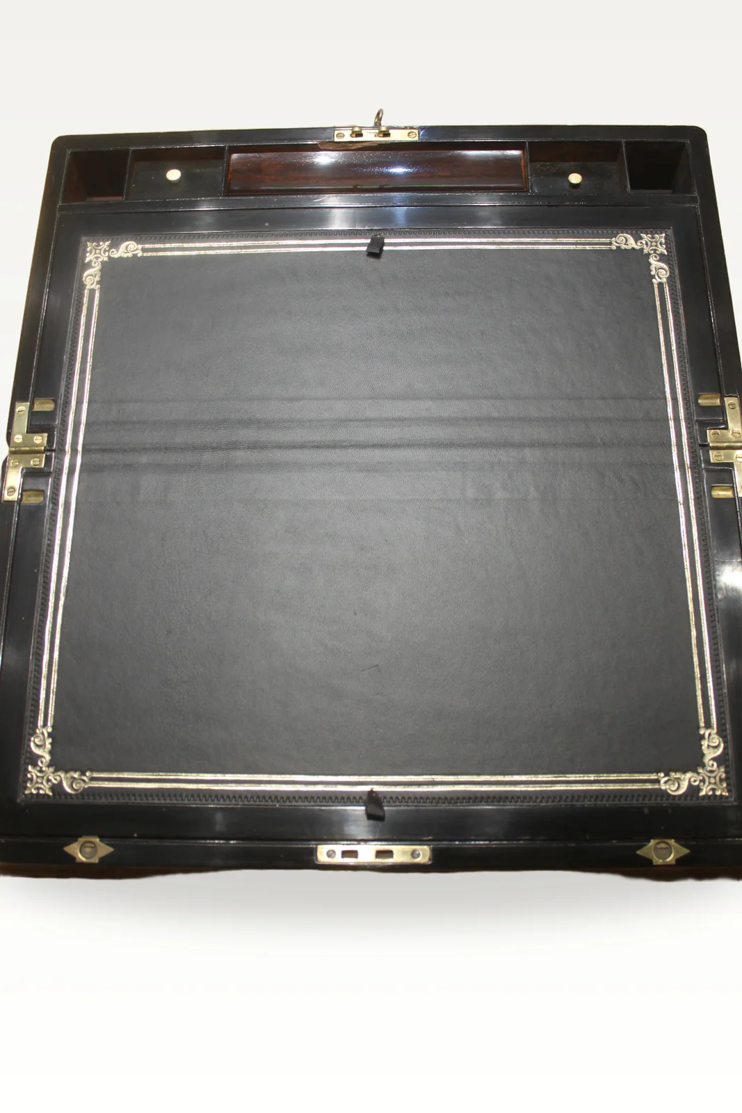 A large 19th century rosewood writing slope with brass inlay — view 7