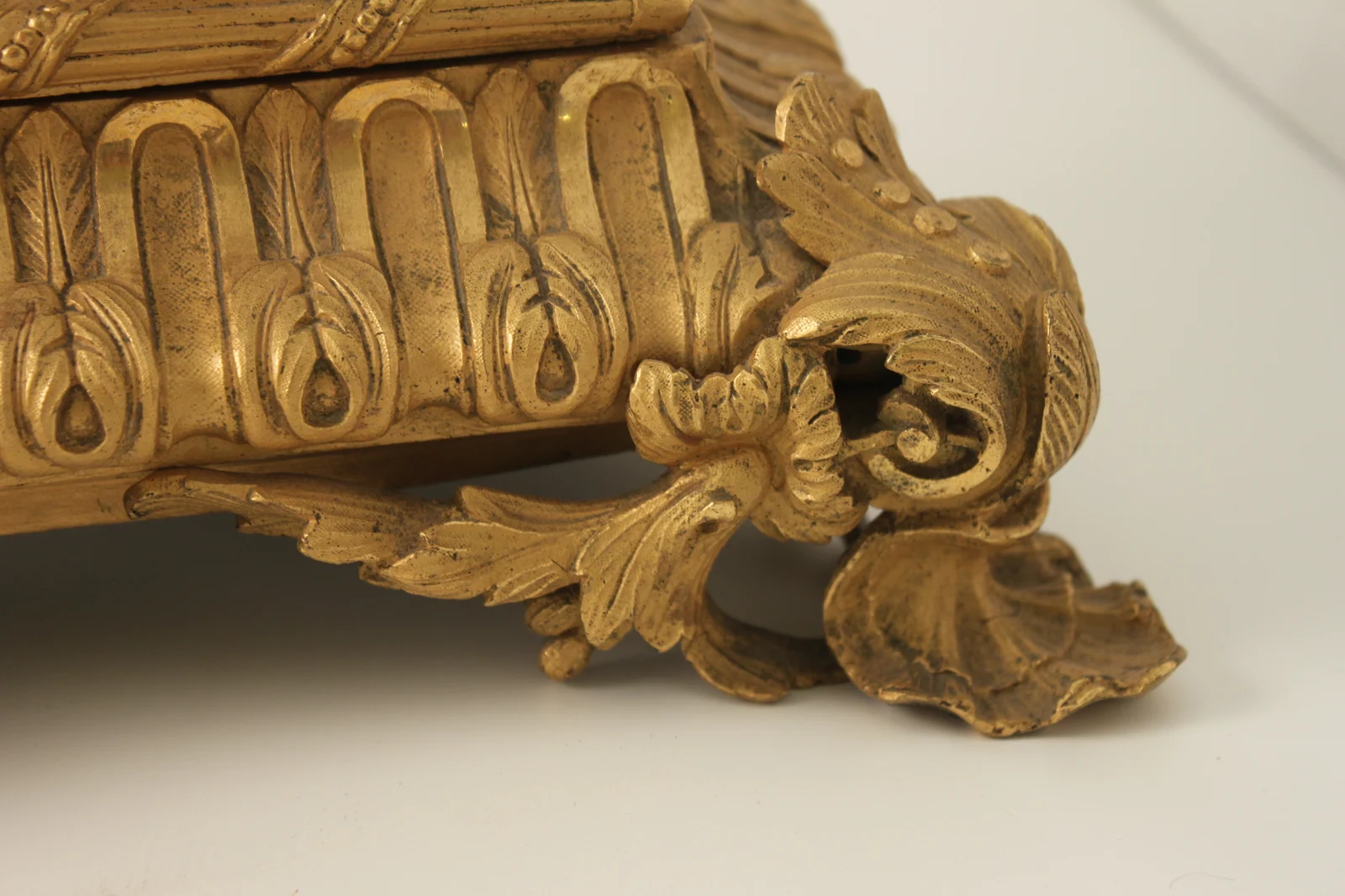 Early 19th century ormolu mantel clock — view 6