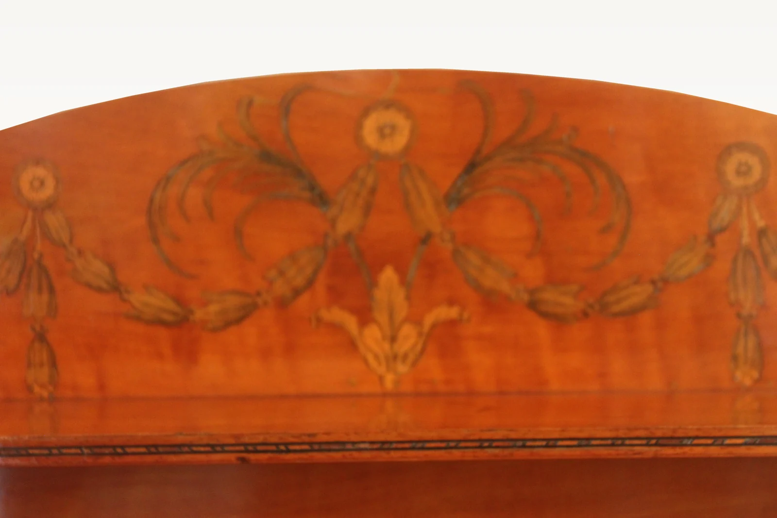 A Sheraton period satinwood inlaid cabinet — view 5