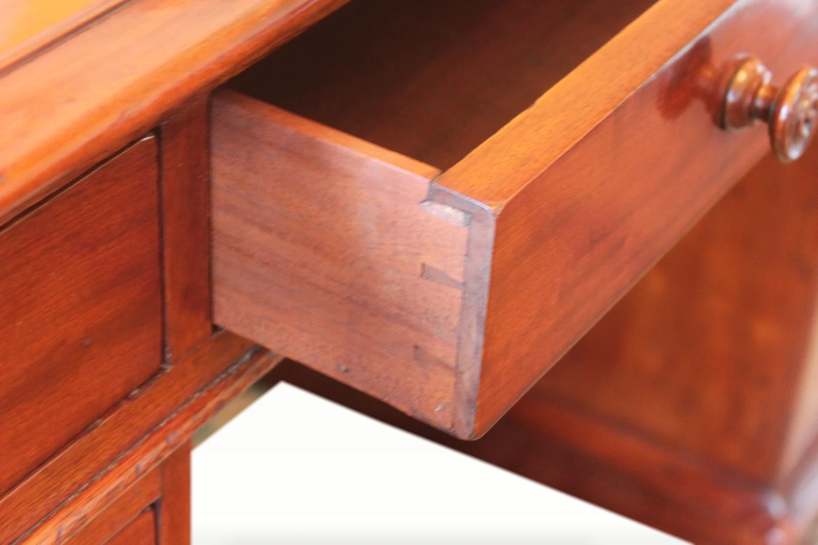 Late Georgian mahogany pedestal desk — view 9