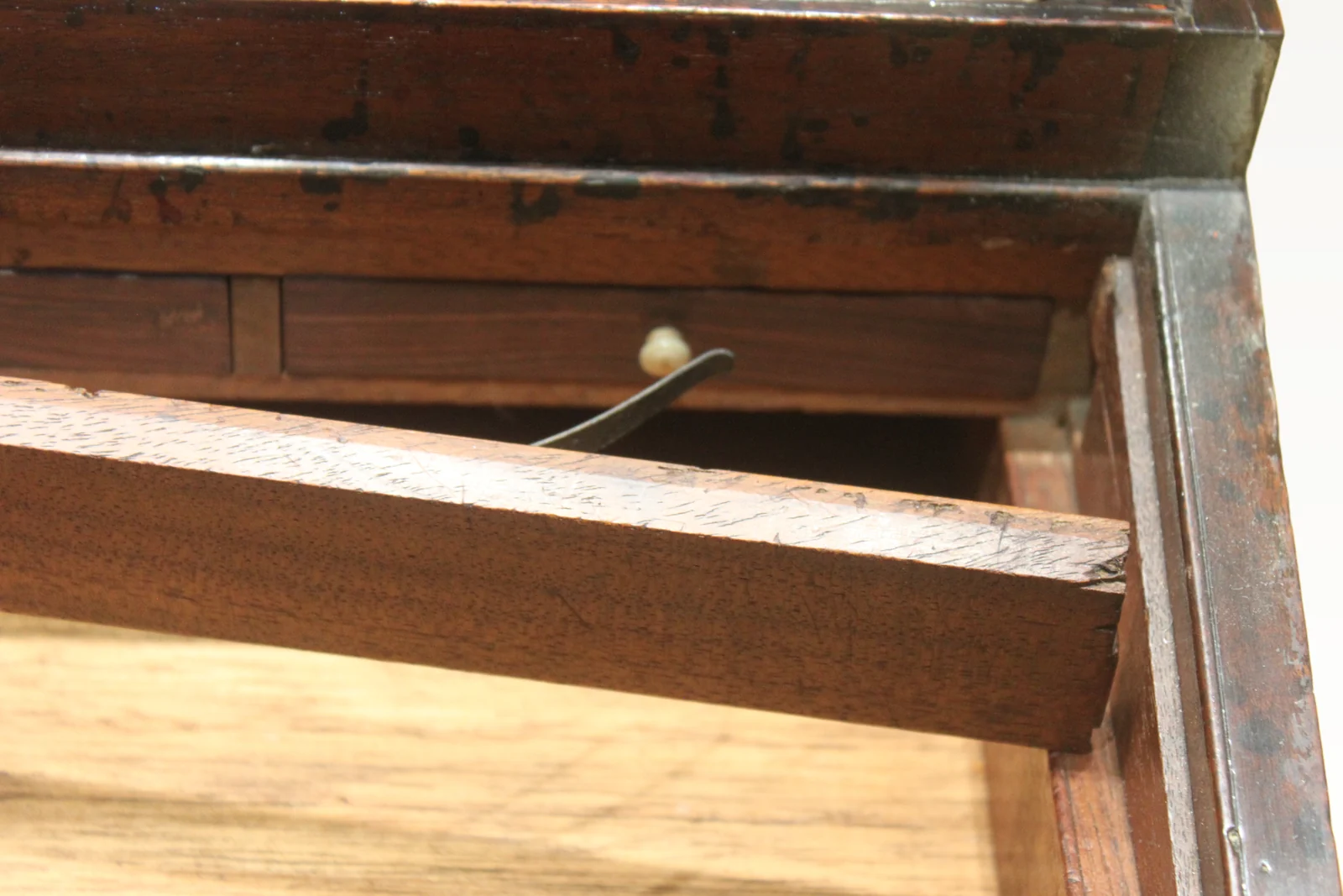 Late Georgian mahogany campaign bi-fold writing slope — view 11