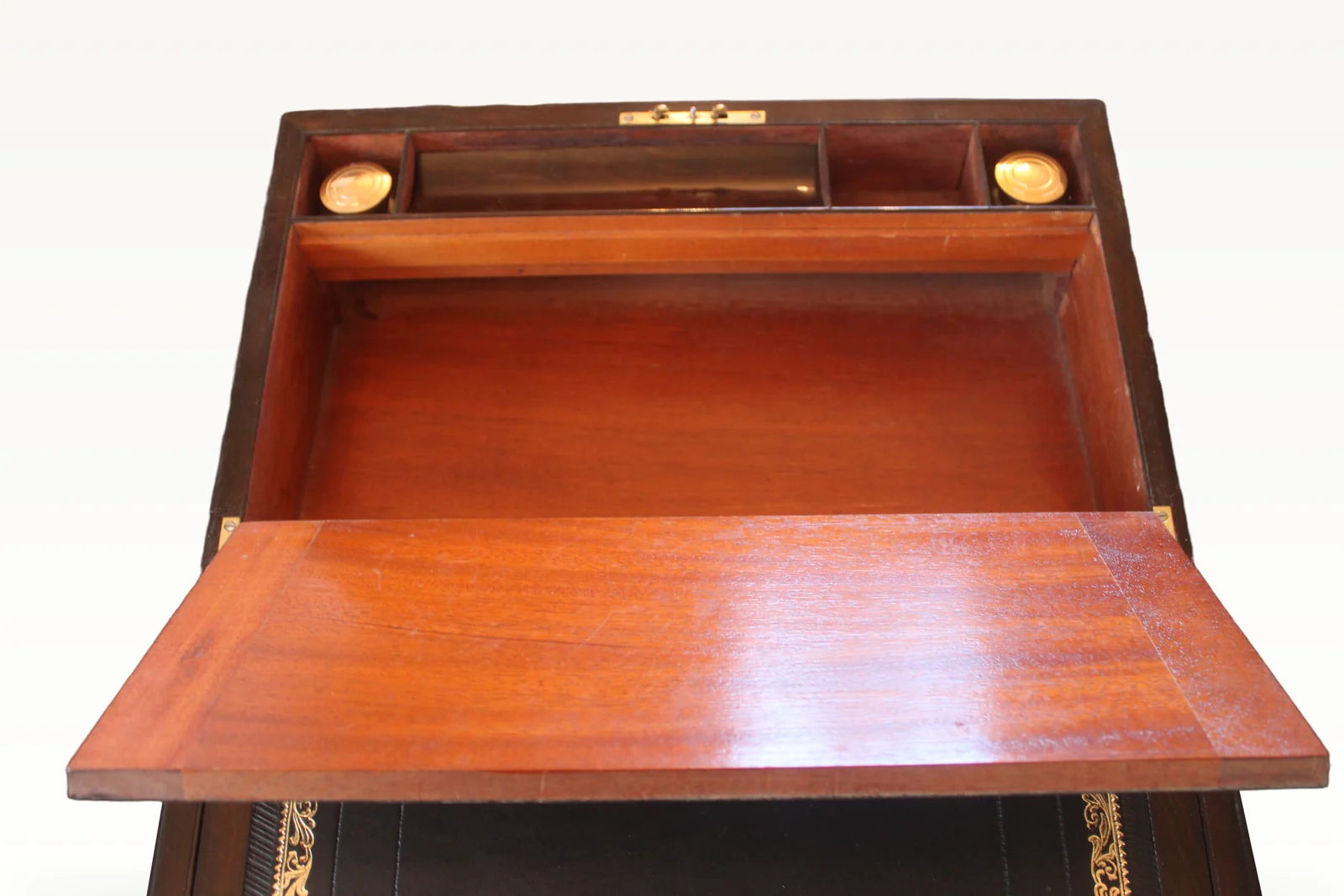 Victorian figured walnut writing slope with brass corners — view 7