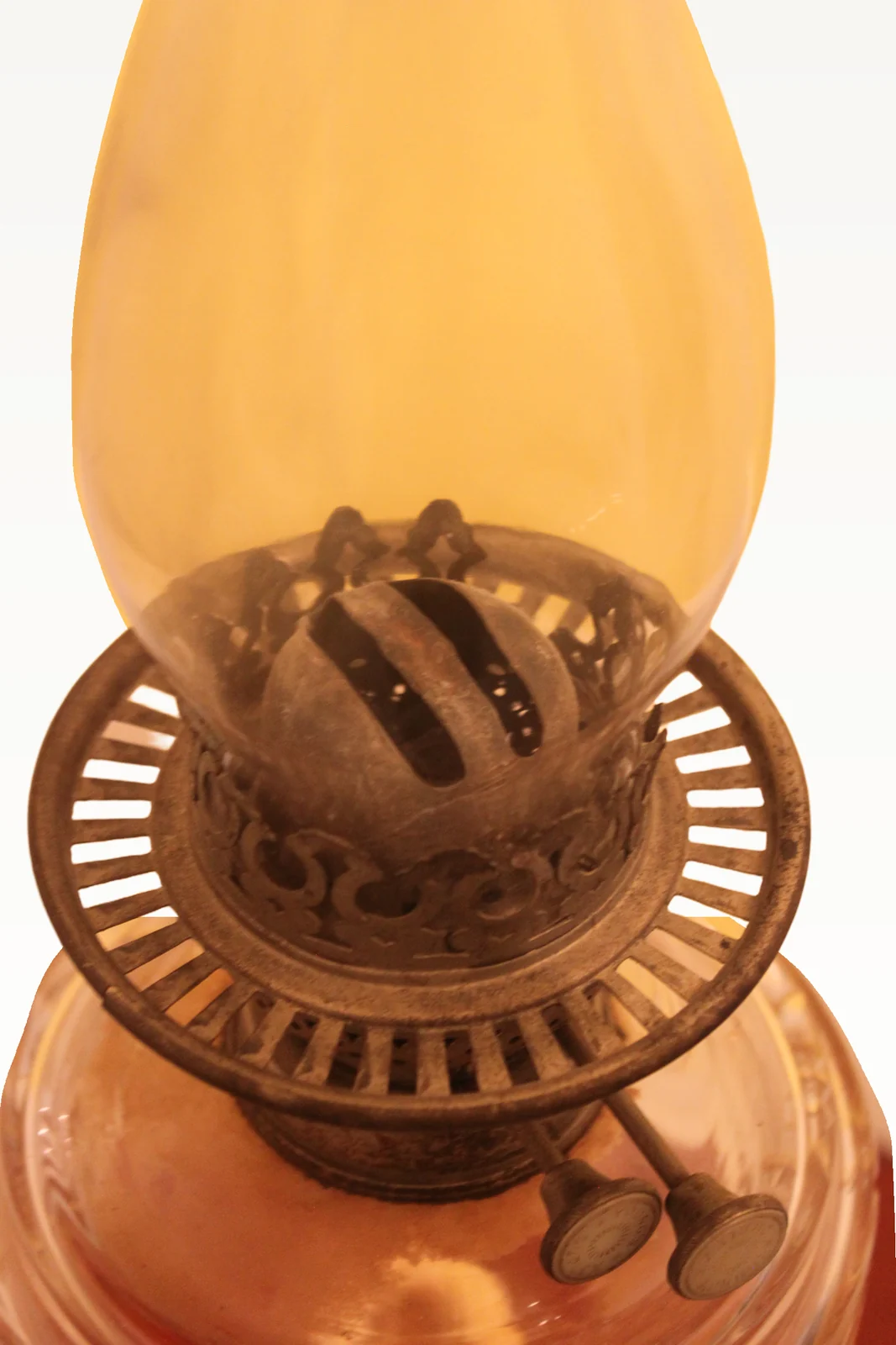 Arts & crafts Victorian pewter and glass oil lamp — view 5