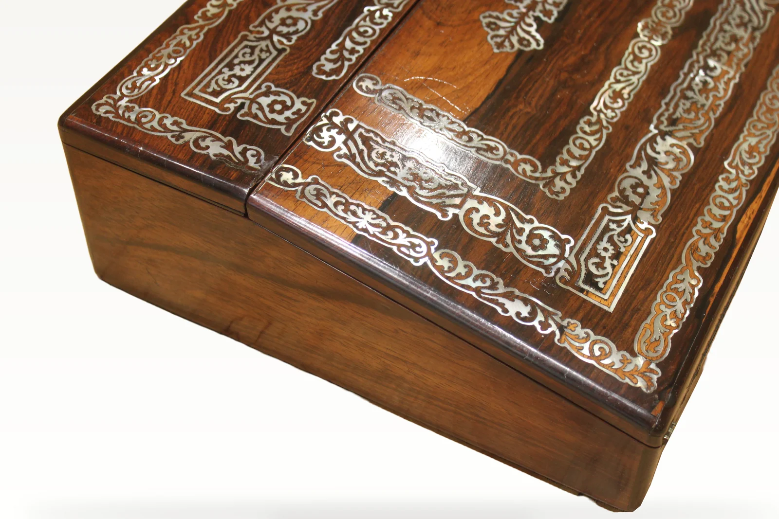 Rosewood and MOP writing slope by George Austin, Dublin — view 2