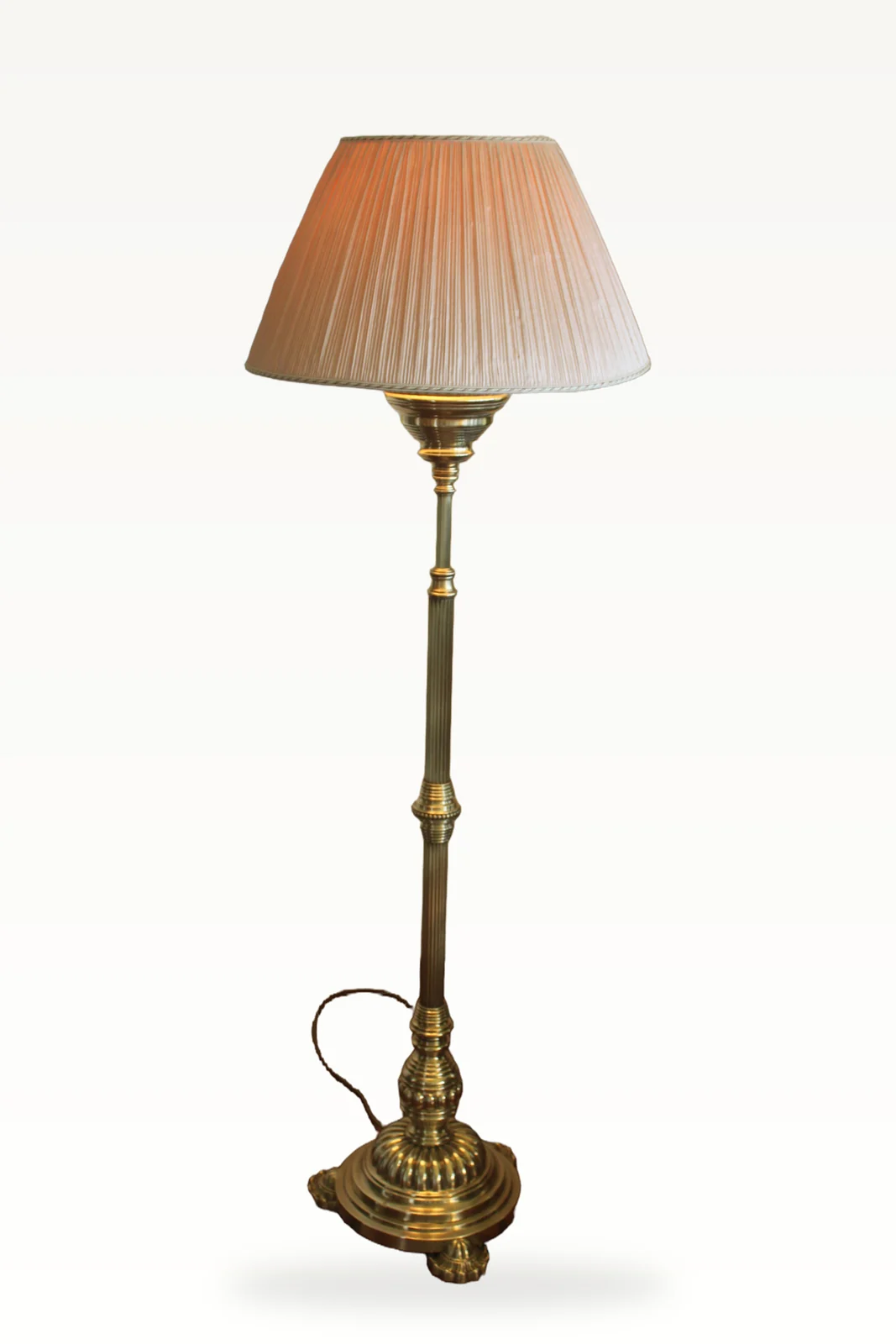 Victorian telescopic brass standard lamp — view 2